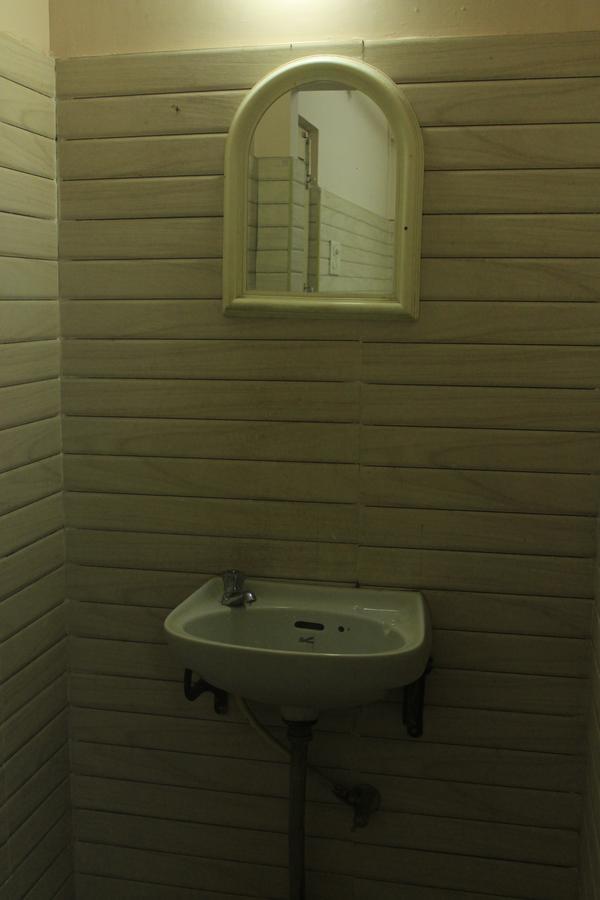 Hotel Sukhvas Тривандрум Экстерьер фото